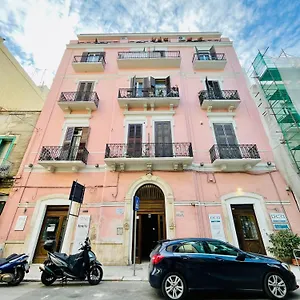 https://la-suite-in-centro.barihotels.org